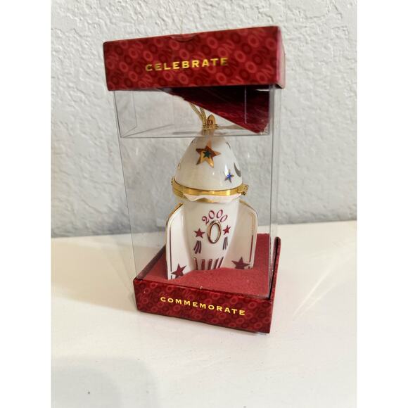Lenox Collectible 2000 Space Ship Ornamnet - Picture 1 of 5